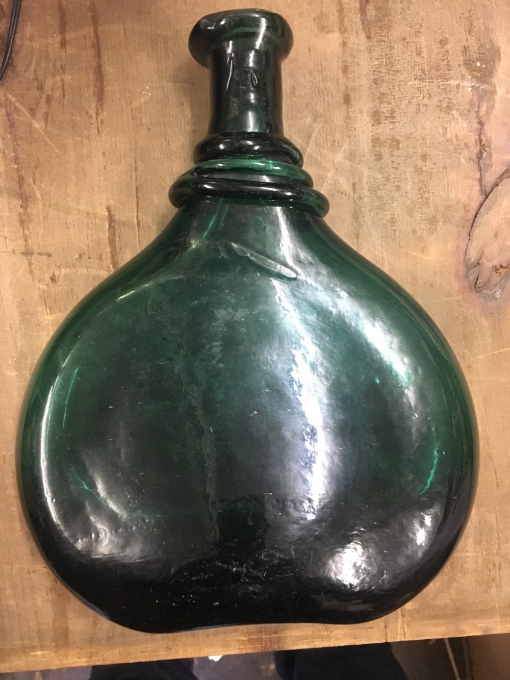 c18th persian saddle flask