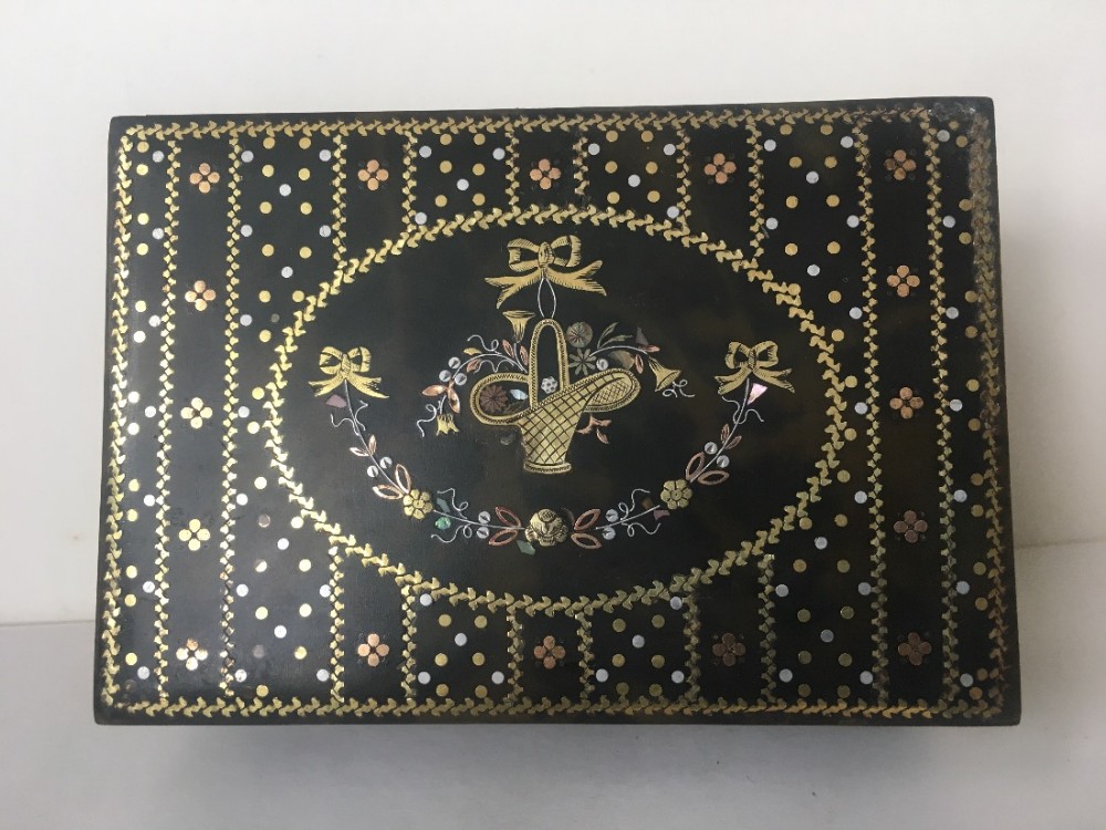 c19th tortoishell box inlaid with gold and silver