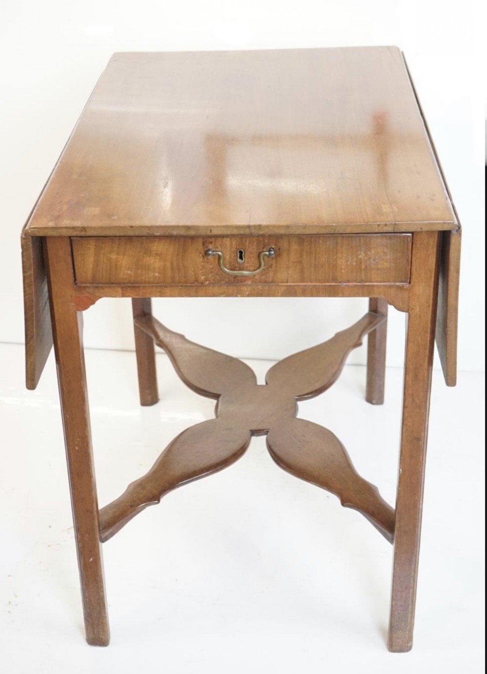 late c18th faded mahogany pembroke table