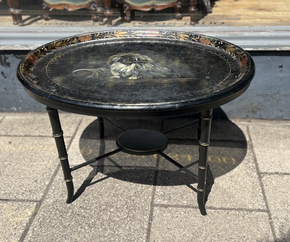 pekenese painted tray on table base