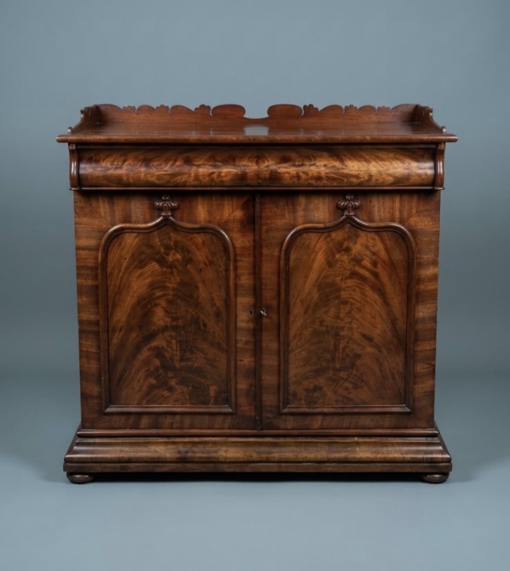 william iv mahogany side cabinet